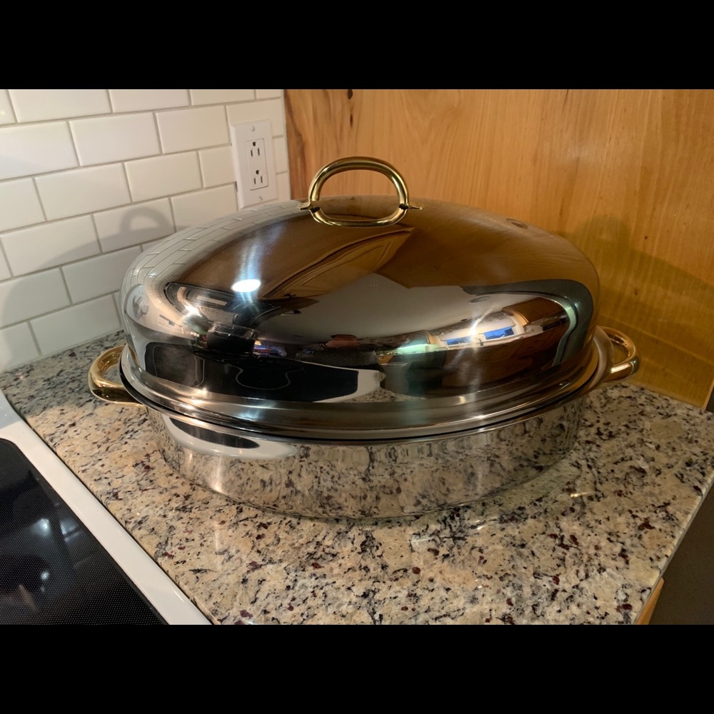 Command Performance Dutch Oven Roaster